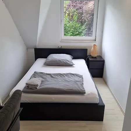 Mit 5 Und Kueche Im Norden Von Hamburg Am Flughafen