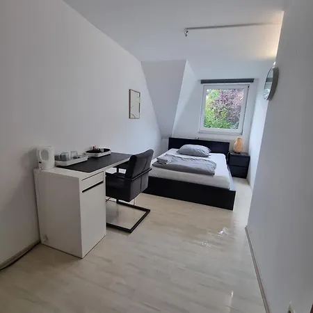 Mit 5 Und Kueche Im Norden Von Hamburg Am Flughafen Appartement Henstedt-Ulzburg